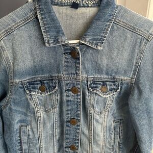 American Eagle Outfitters Women's Blue Denim Jacket